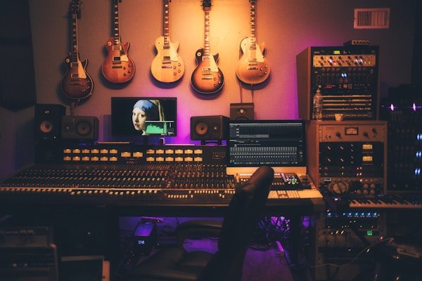 Lighting equipment